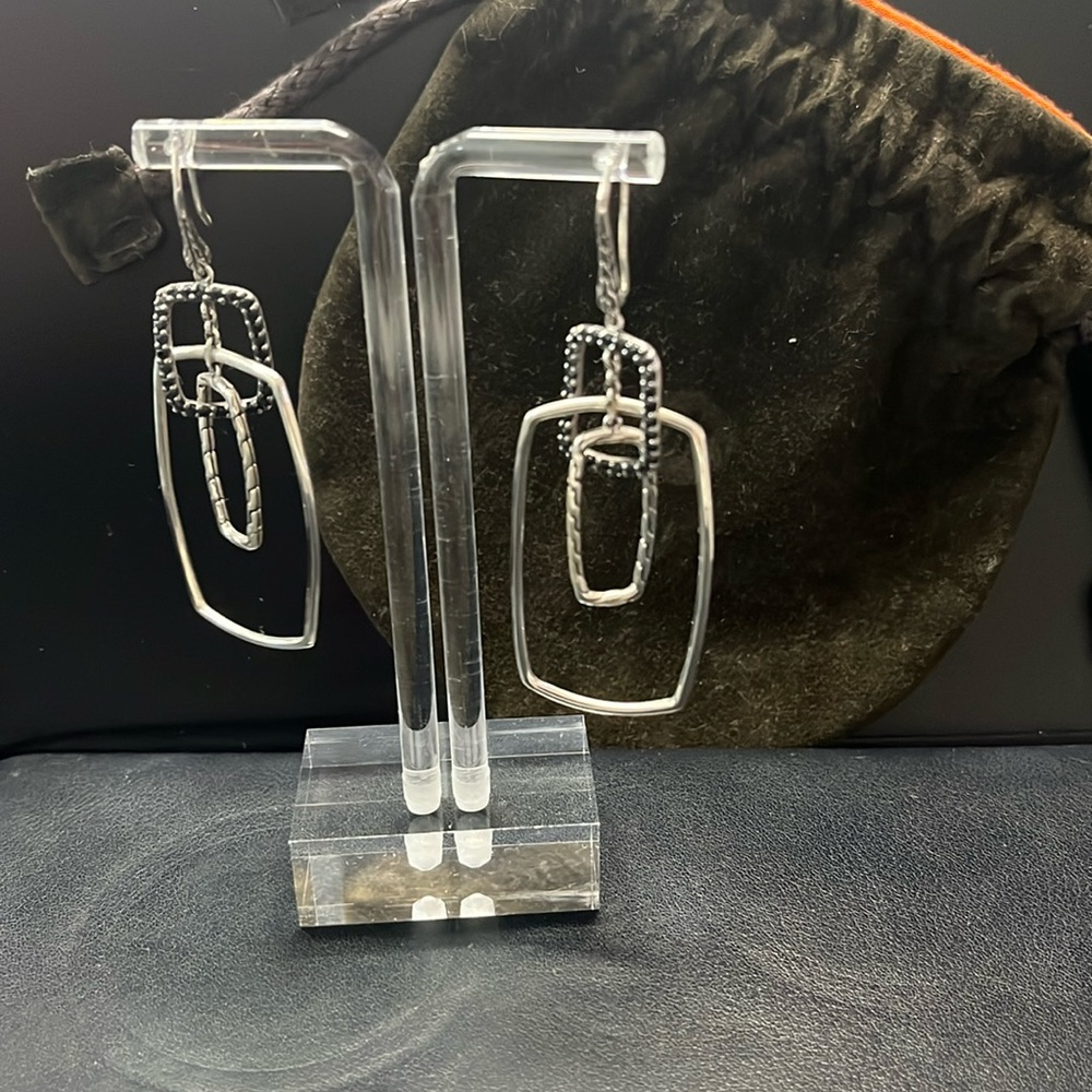 John Hardy- Classic chain earrings